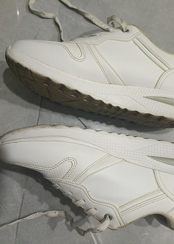 Beyaz Bağcıklı Stiletto Topuklu Spor Ayakkabı - Görsel 2