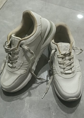 Beyaz Bağcıklı Stiletto Topuklu Spor Ayakkabı - Görsel 8