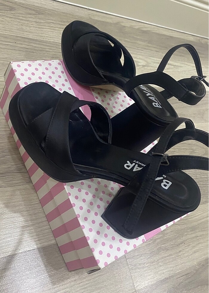 Topuklu Ayakkabı - Görsel 2