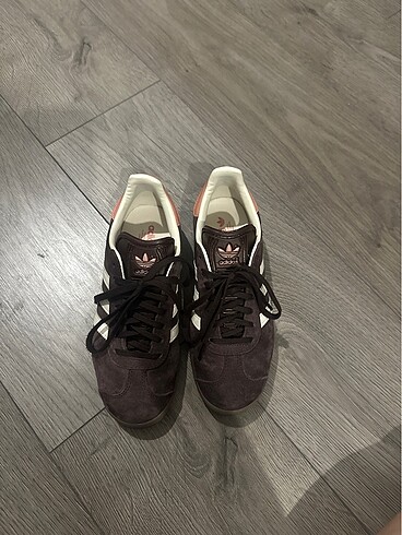 Adidas gazelle