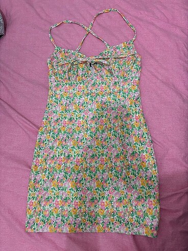 Bershka Çiçekli mini elbise