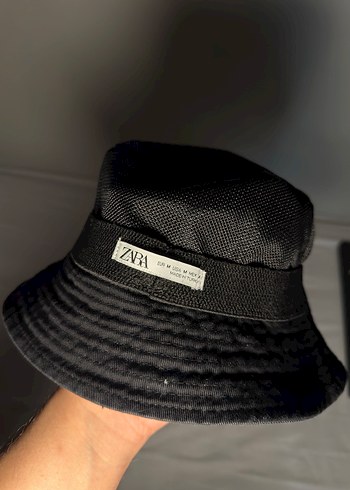 Zara Siyah Dokulu Bucket Sapka