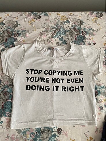 Crop tshirt s-m aralığında