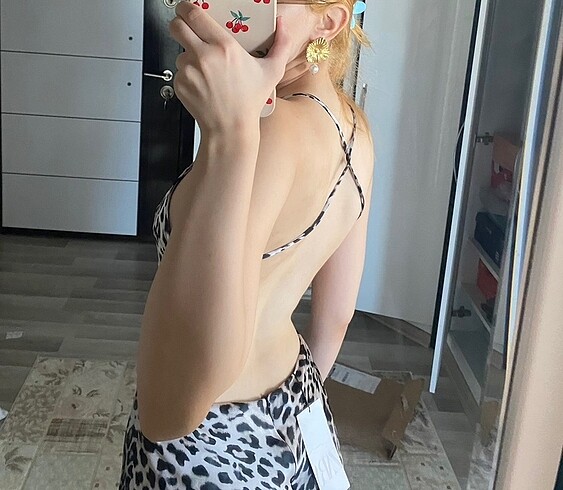 xs Beden çeşitli Renk Zara leopar saten elbise