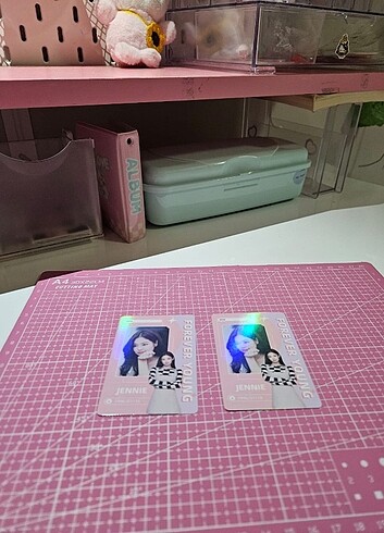 diğer Beden Jennie photocard