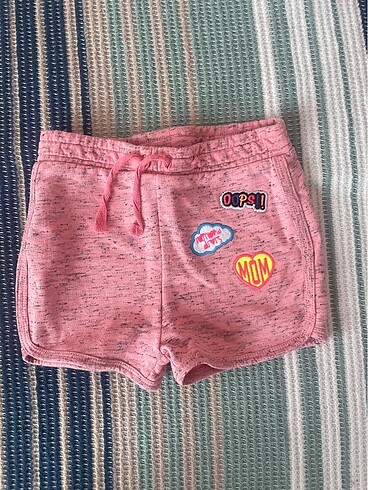 Pembe şort