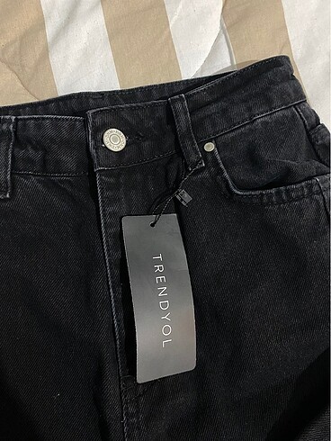 34 Beden TRENDYOLMİLLA PANTOLON