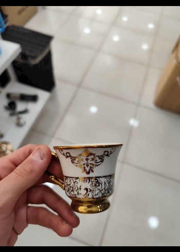 American Vintage Beyaz ve Altın Detaylı 6'lı Kahve Fincanı Seti