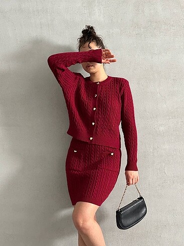 Düğmeli model etek triko takım