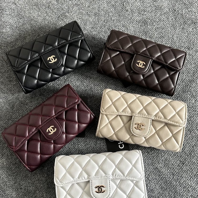 Klasik Siyah Deri Zincir Detaylı Çanta - Görsel 5