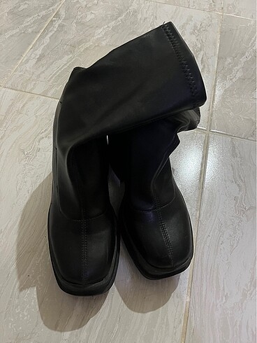 37 Beden siyah Renk bershka platform topuk bot