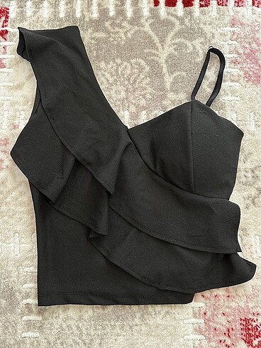Siyah crop