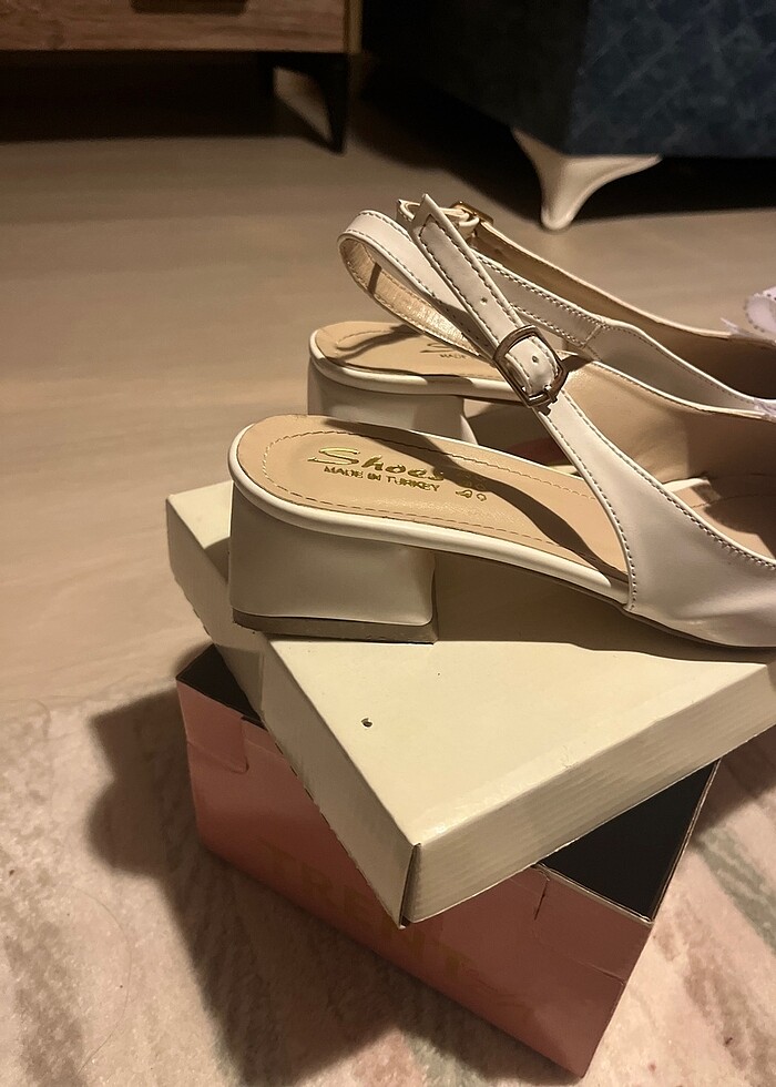 Topuklu ayakkabı - Görsel 2