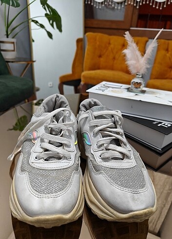 39 Beden beyaz Renk Spor bayan ayakkabı 
