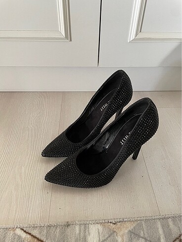 Nine West Nine westt