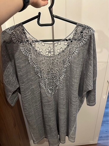 Batik Sırt detaylı bluz