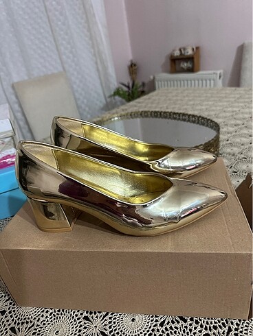 Diğer Gold ayakkabı topuk 5 cm