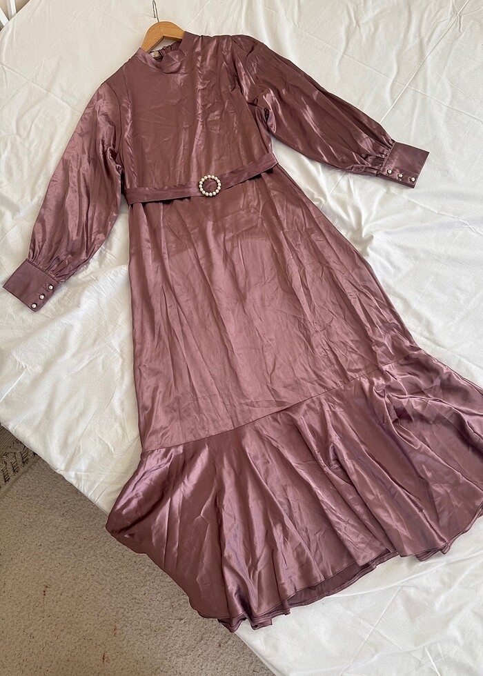 Saten elbise - Görsel 3