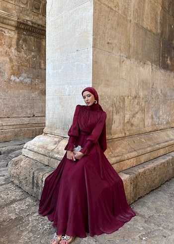 Bordo Uzun Kollu Drapeli Tesettür Abiye - Görsel 4