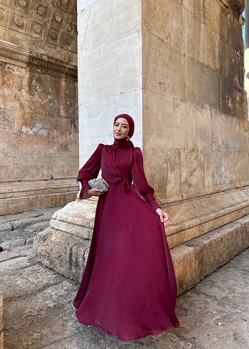 Bordo Uzun Kollu Drapeli Tesettür Abiye - Görsel 3
