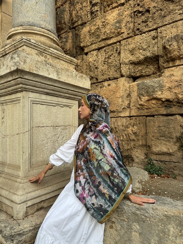 Gri İpek Dokulu Kadın Bohem Şal - Görsel 5