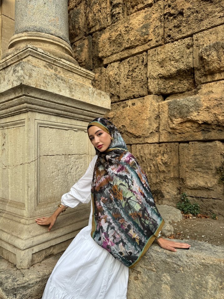 Gri İpek Dokulu Kadın Bohem Şal - Görsel 4