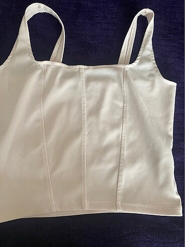 Crop beyaz