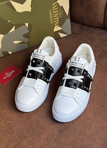 Valentino Size : 36-37-38-39-40-41-42-43-44