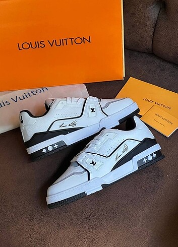 44 Beden Louis Vuitton Numara: 40-41-42-43-44