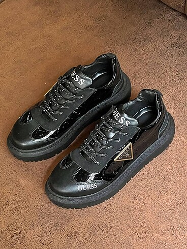 Louis Vuitton Guess ve louis 2 marka 37 numaran