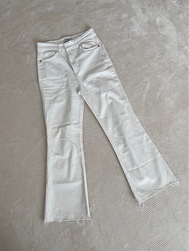 28 Beden Yüksek Bel Flare Jean