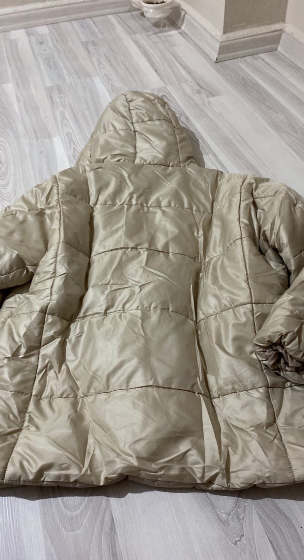 Bej Kapüşonlu Rahat Kadın Mont - Görsel 5