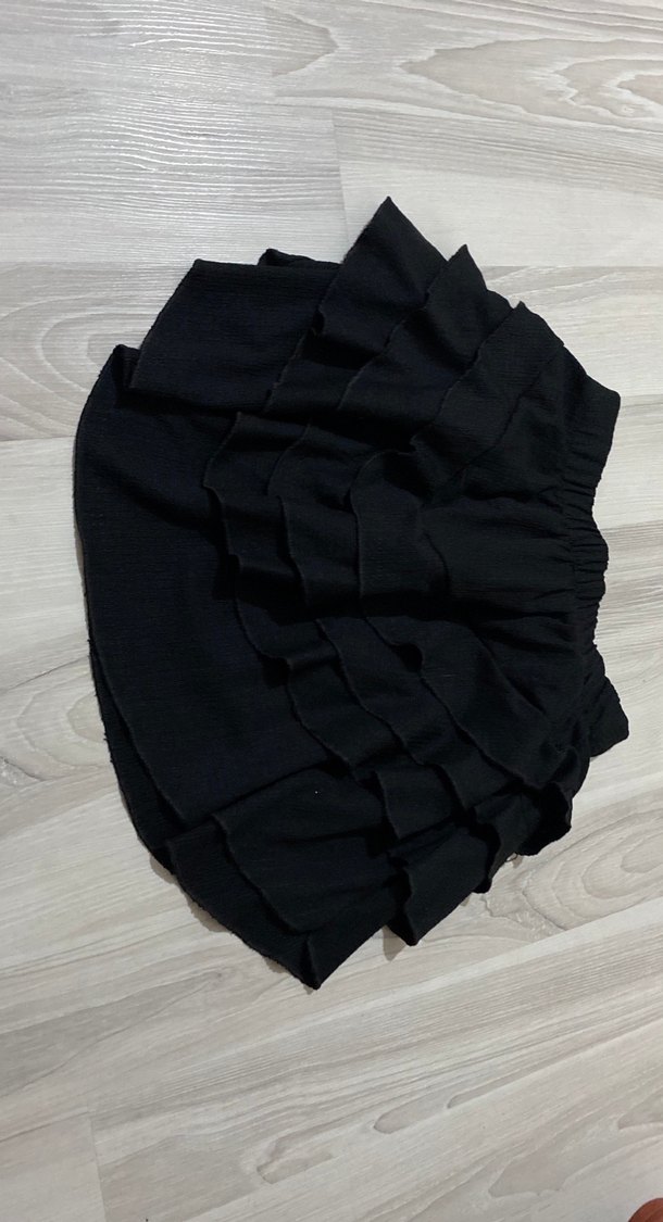 Siyah Fırfırlı Mini Goth Etek - Görsel 2