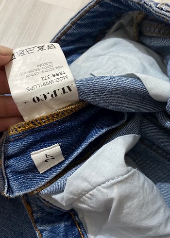 Kadın Mavi Yırtık Midi Kot Pantolon - Görsel 6