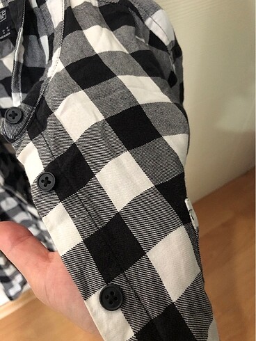 F&F F&F F&F