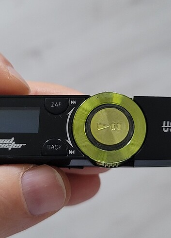 Sound Master 4GB USB Mp3 Çalar ve Radyo