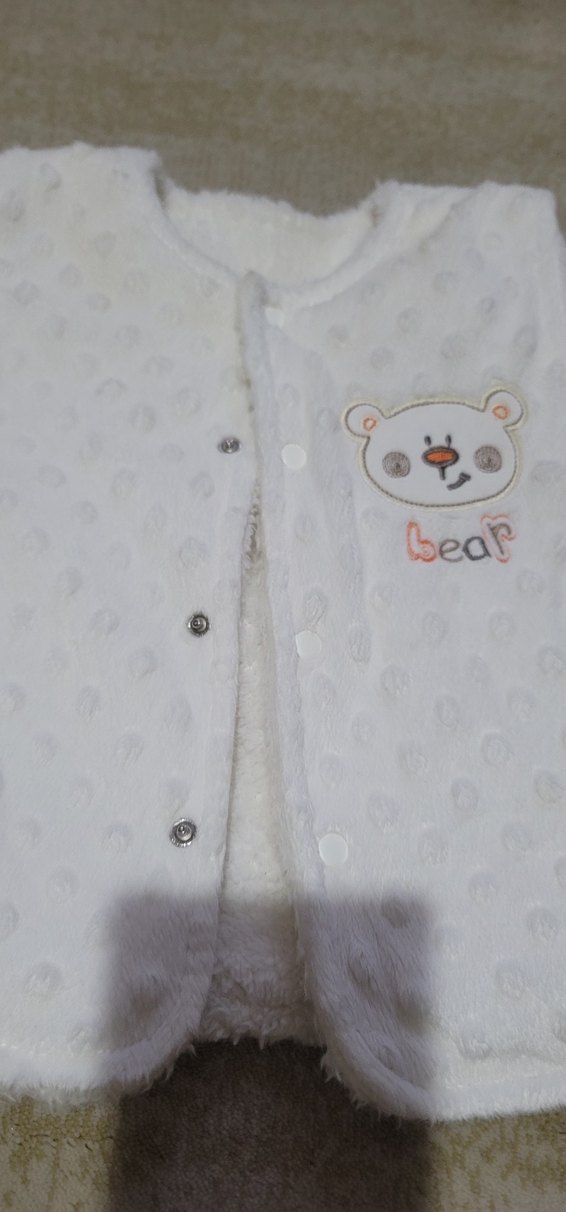 Beyaz Nakışlı Kız Bebek Polar Yelek - Görsel 2