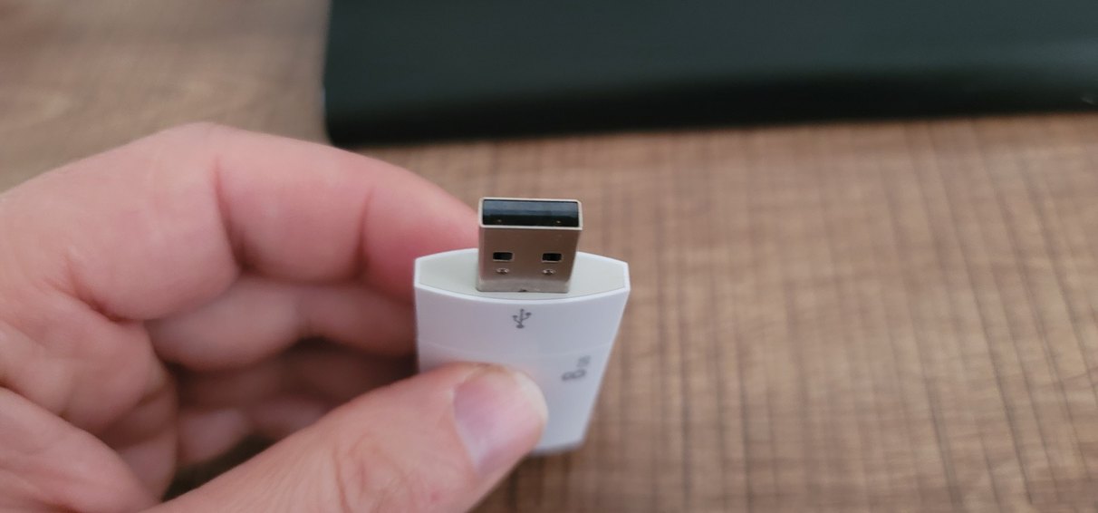 PhotoFast i-FlashDrive 8GB Beyaz USB Bellek - Görsel 4