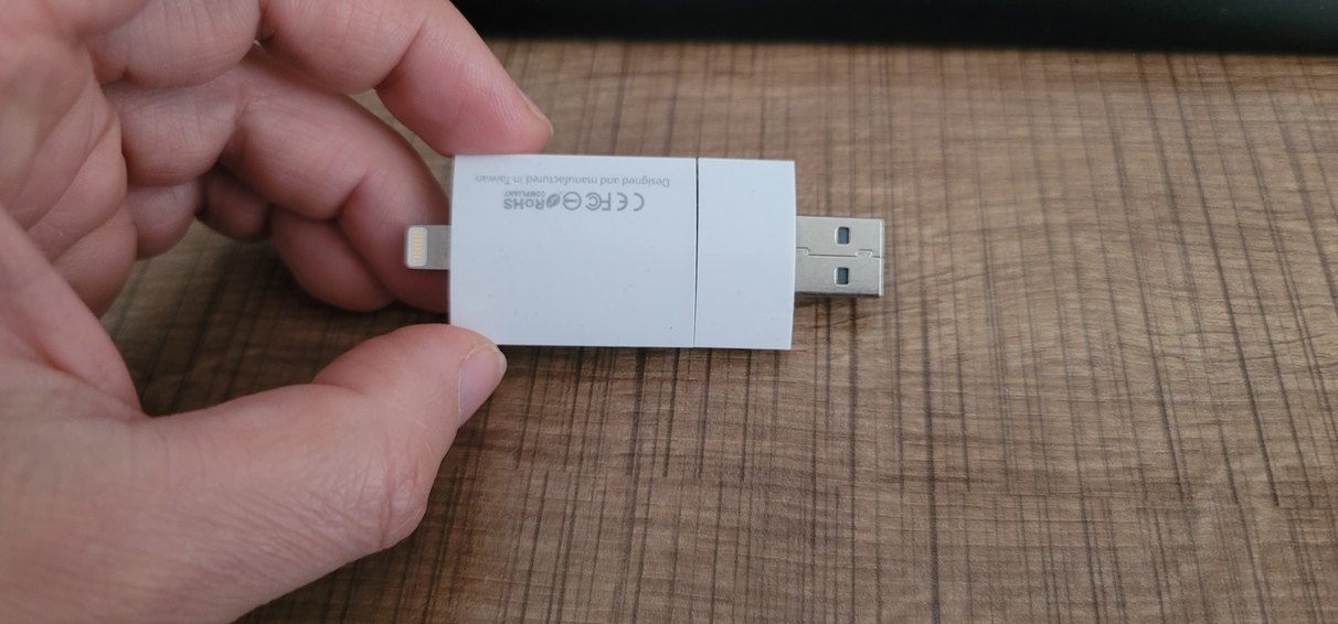 PhotoFast i-FlashDrive 8GB Beyaz USB Bellek - Görsel 2