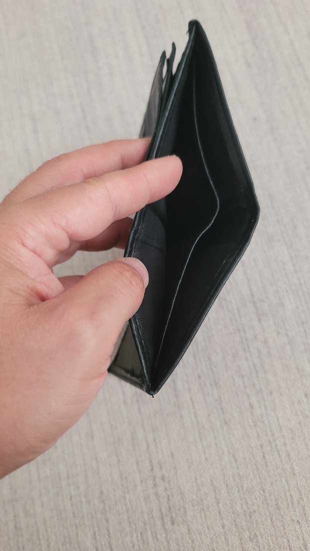 Siyah Deri Gucci Marka Erkek Cüzdanı - Görsel 4