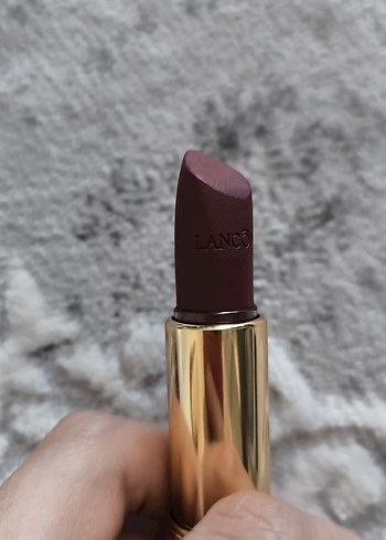 Lancôme Absolu Rouge Drama Matte Ruj 507 Mademoiselle Lupita - Görsel 2