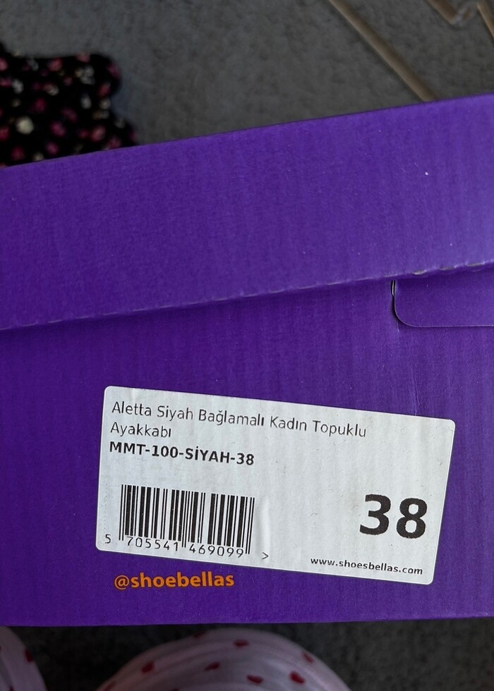 Siyah topuklu ayakkabı - Görsel 4