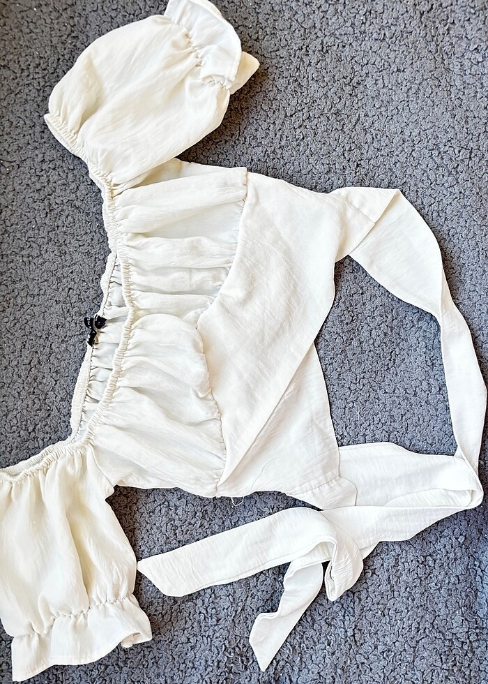 Beyaz crop - Görsel 3