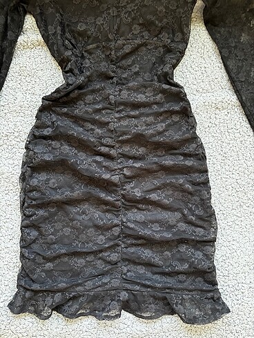 Siyah dantel detaylı şık elbise - Görsel 5