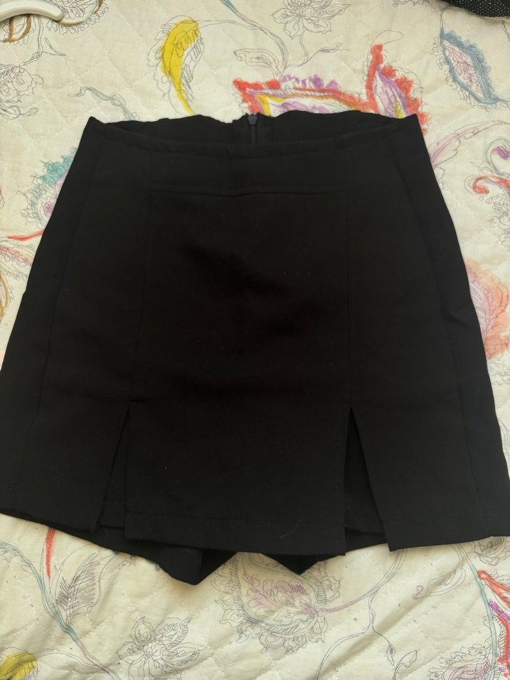 Düğmeli Siyah Mini Etek 2 tane - Görsel 3