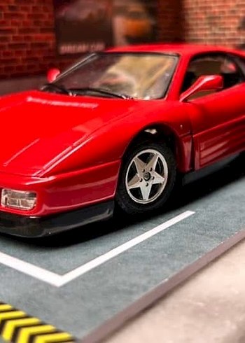 İtalyan Ferrari 348 TB Burago 1/24