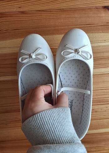 Kız Çocuk Beyaz Fiyonklu Babet - Görsel 3