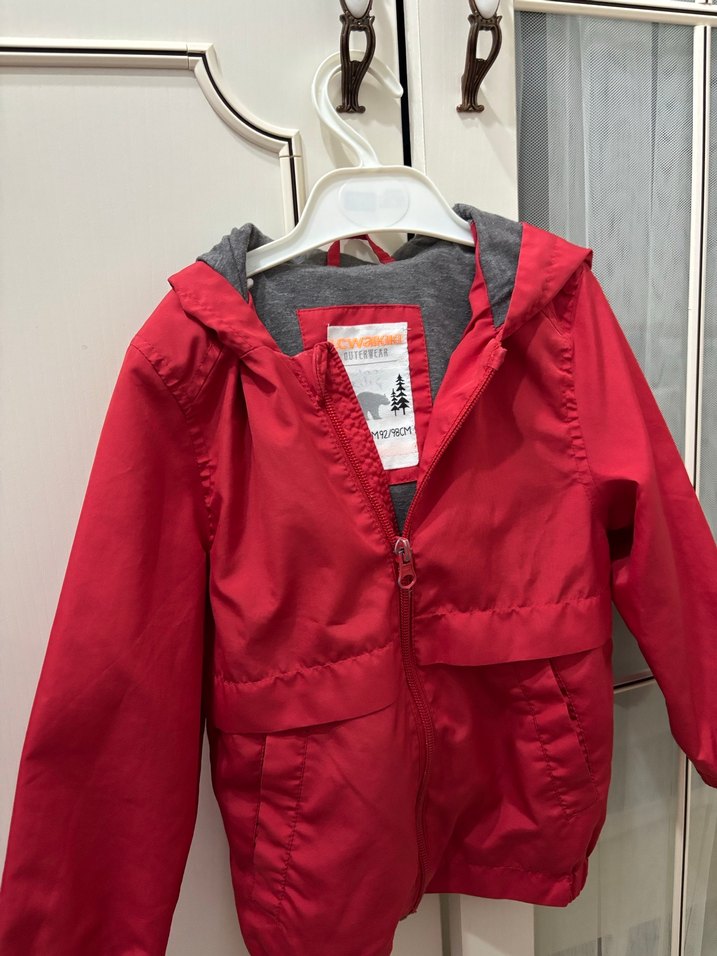 Erkek Çocuk Kırmızı Fermuarlı Yağmurluk - Görsel 2