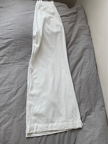 Stradivarius Stradivarius Dökümlü keten karışımlı plazzo pantolon