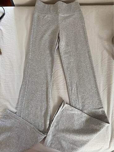 Bershka Beli fitilli ispanyol paça pantolon